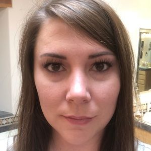 Meet your Posher, Carli